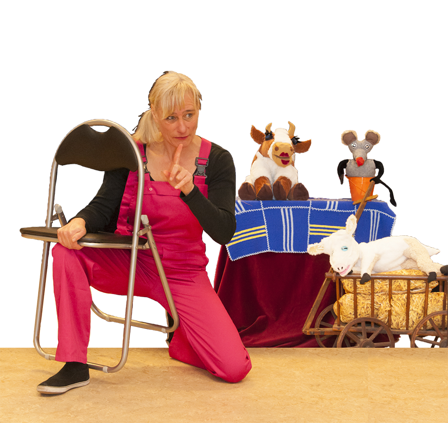 Marieloes probeert stoel